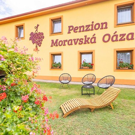 Penzion Moravska Oaza Valtice Bagian luar foto